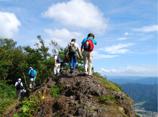 青葉山登山（馬の背）